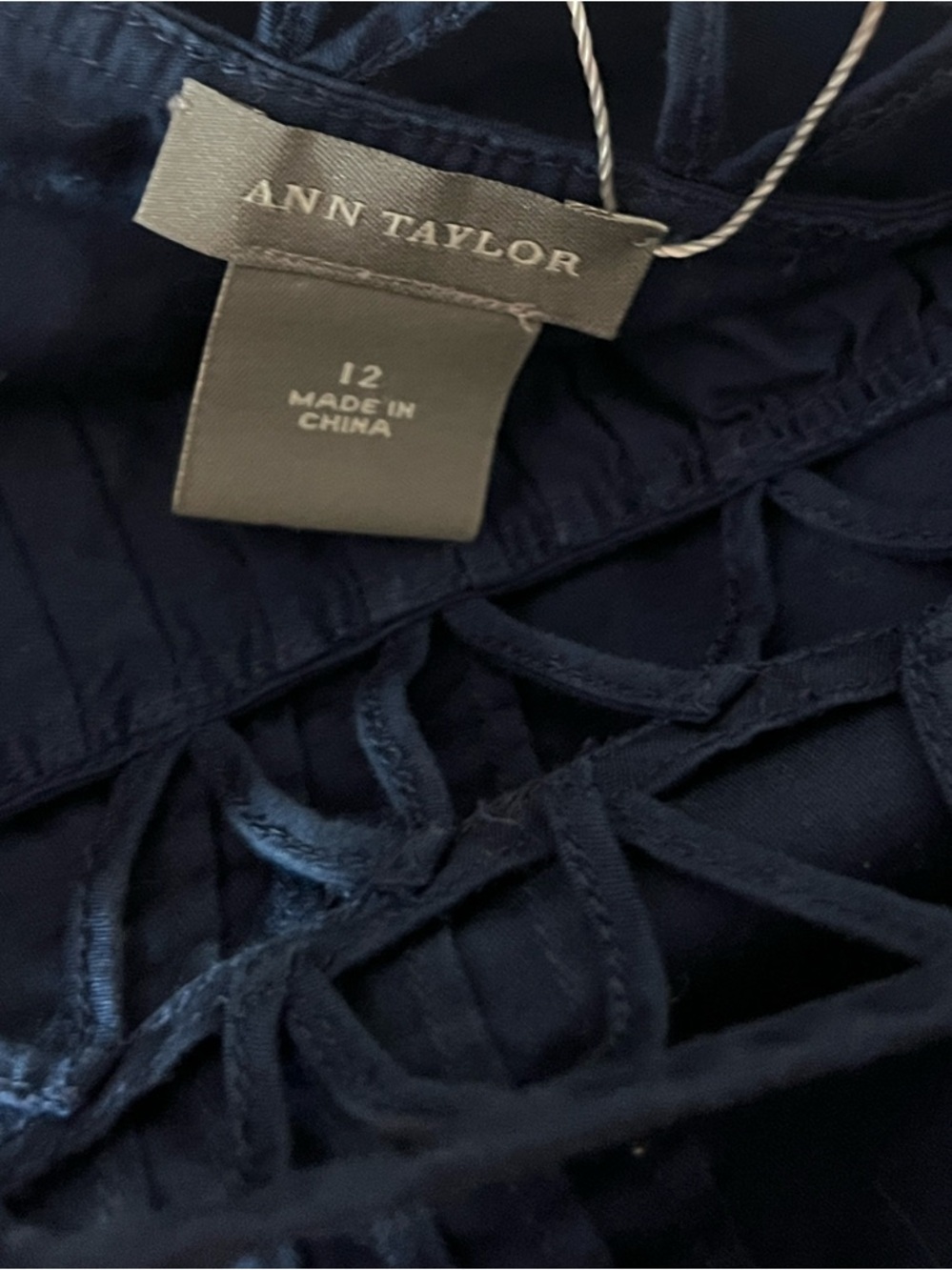 Ann Taylor,Navy Textured Sheath Dress Lattice Neckline Pintuck-Panel,Size 12 - Picture 8 of 11